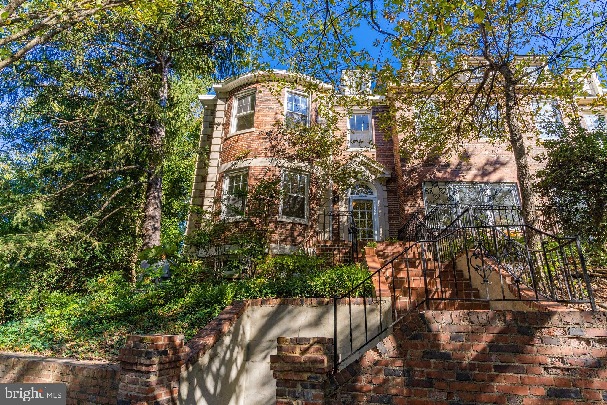 2025 Belmont Road Northwest Washington, DC 20009 - Photo 2 of 77