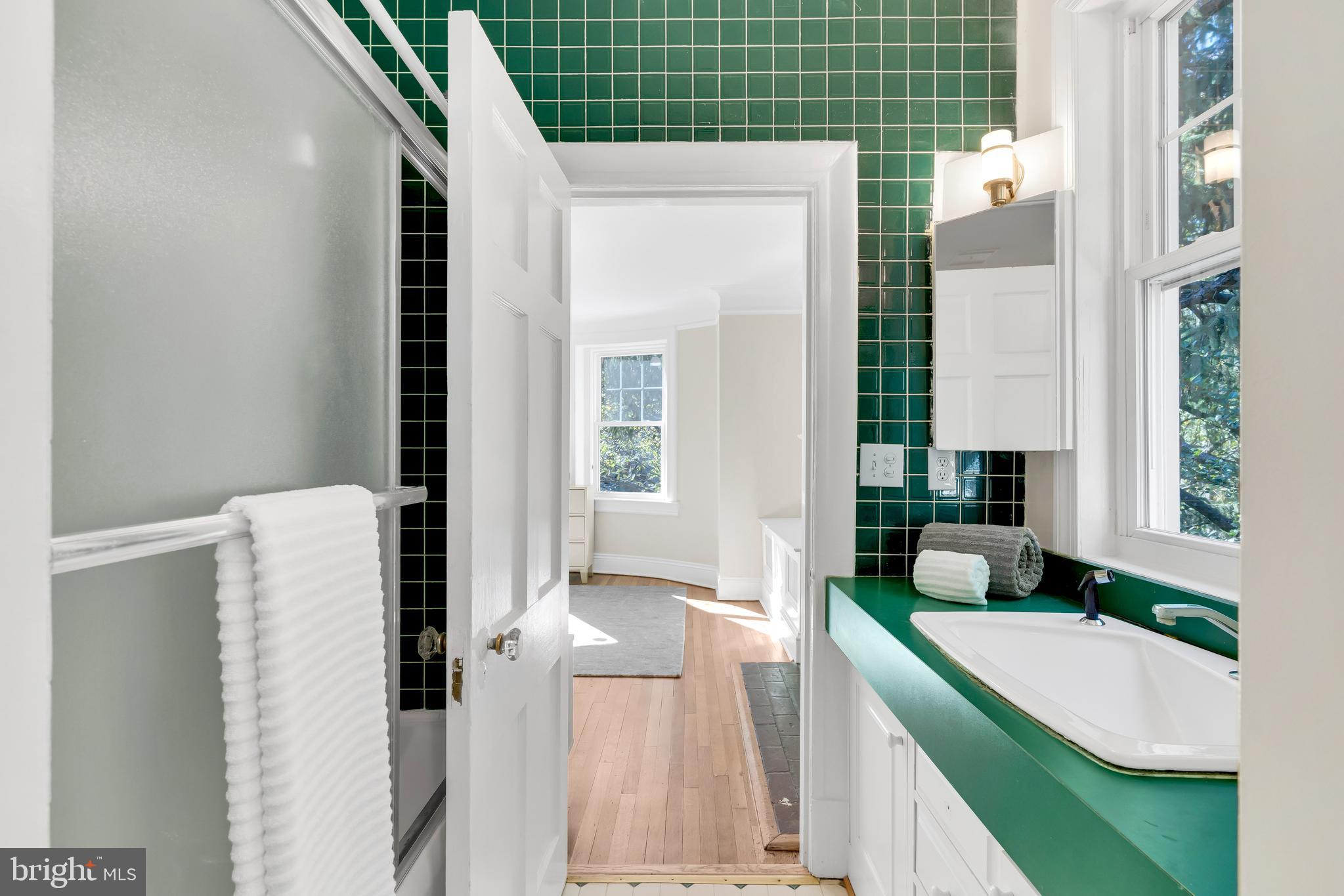 2025 Belmont Road Northwest Washington, DC 20009 - Photo 44 of 77