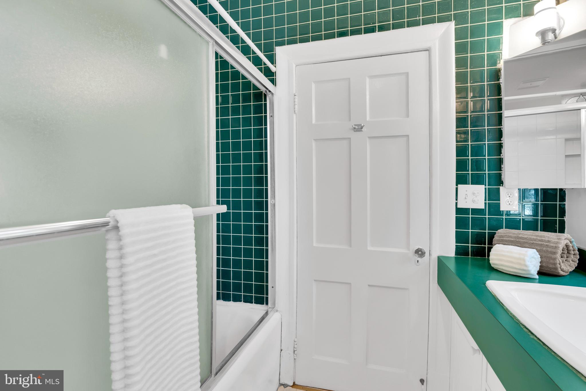 2025 Belmont Road Northwest Washington, DC 20009 - Photo 45 of 77