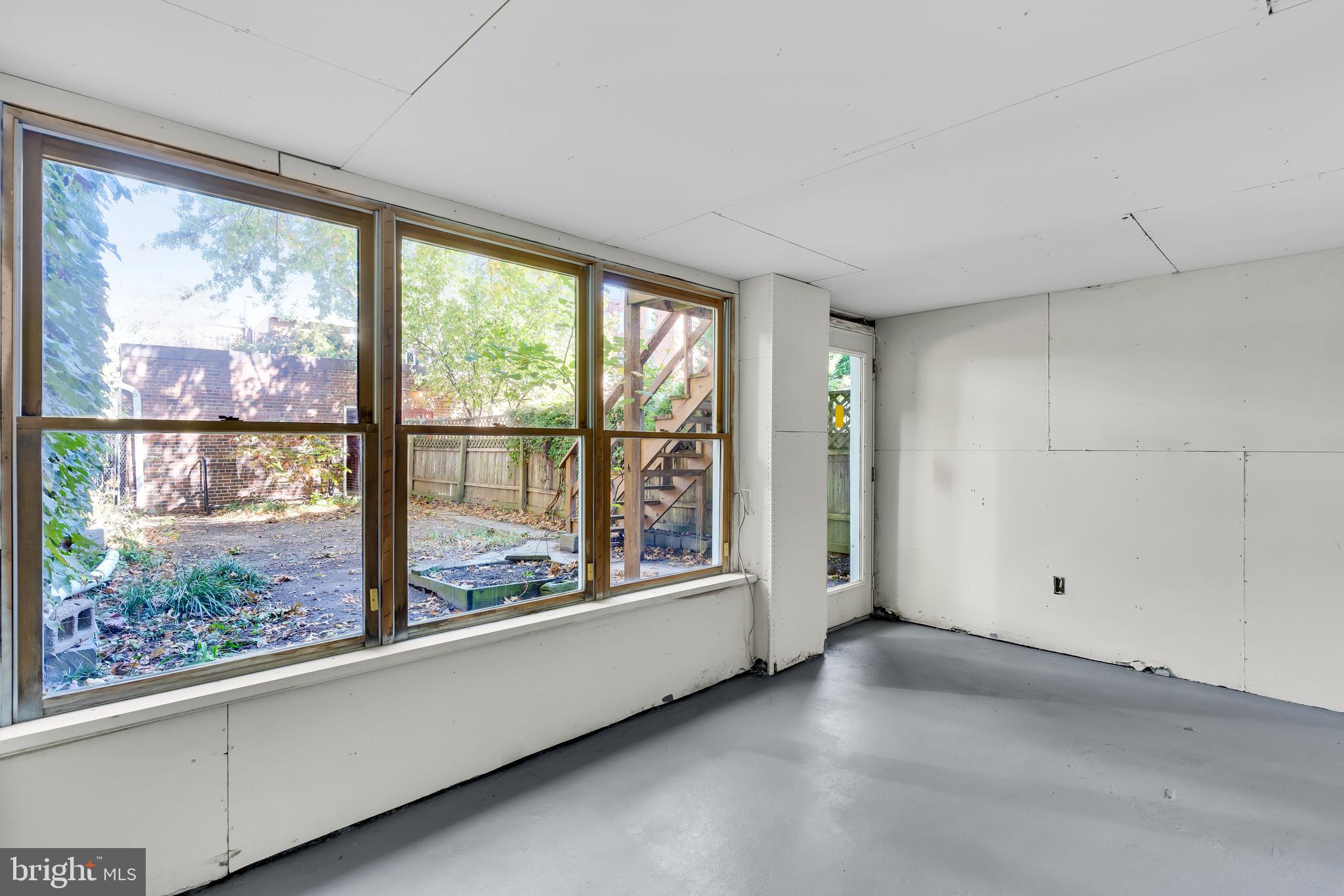 2025 Belmont Road Northwest Washington, DC 20009 - Photo 64 of 77