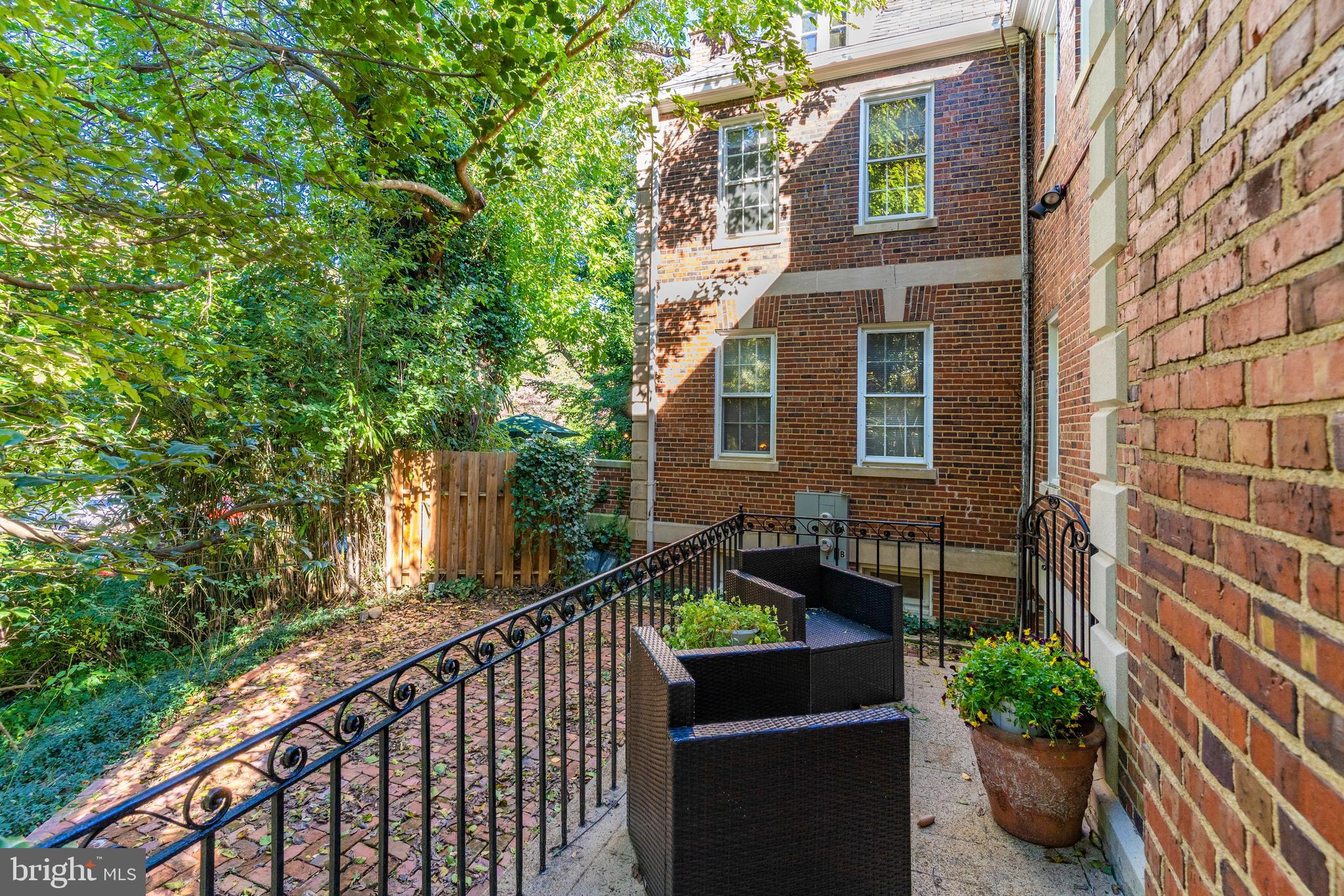 2025 Belmont Road Northwest Washington, DC 20009 - Photo 72 of 77