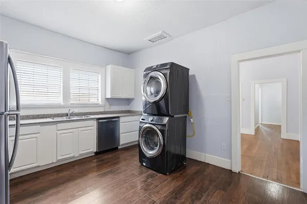 $1,200 | 516 Mill Street, Unit B, Denton, TX 76205