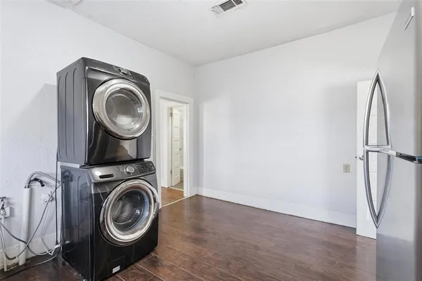 $1,200 | 516 Mill Street, Unit B, Denton, TX 76205