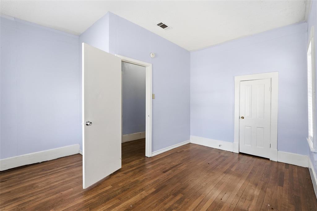 516 Mill Street, Unit B Denton, TX 76205 - Photo 4 of 17