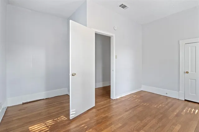 $1,300 | 516 Mill Street, Unit B, Denton, TX 76205