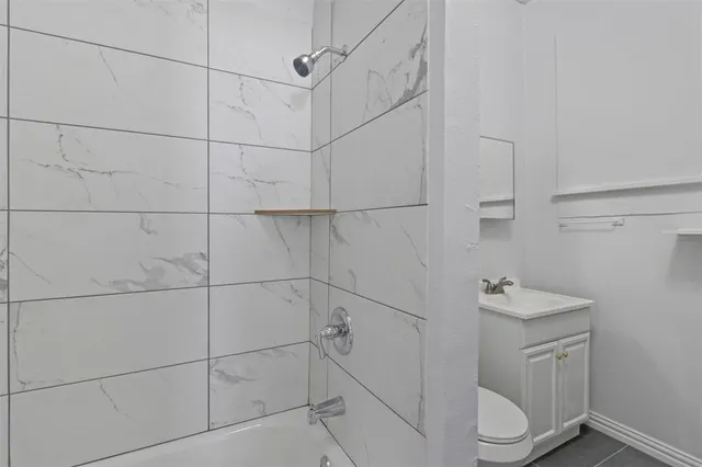 $1,300 | 516 Mill Street, Unit B, Denton, TX 76205