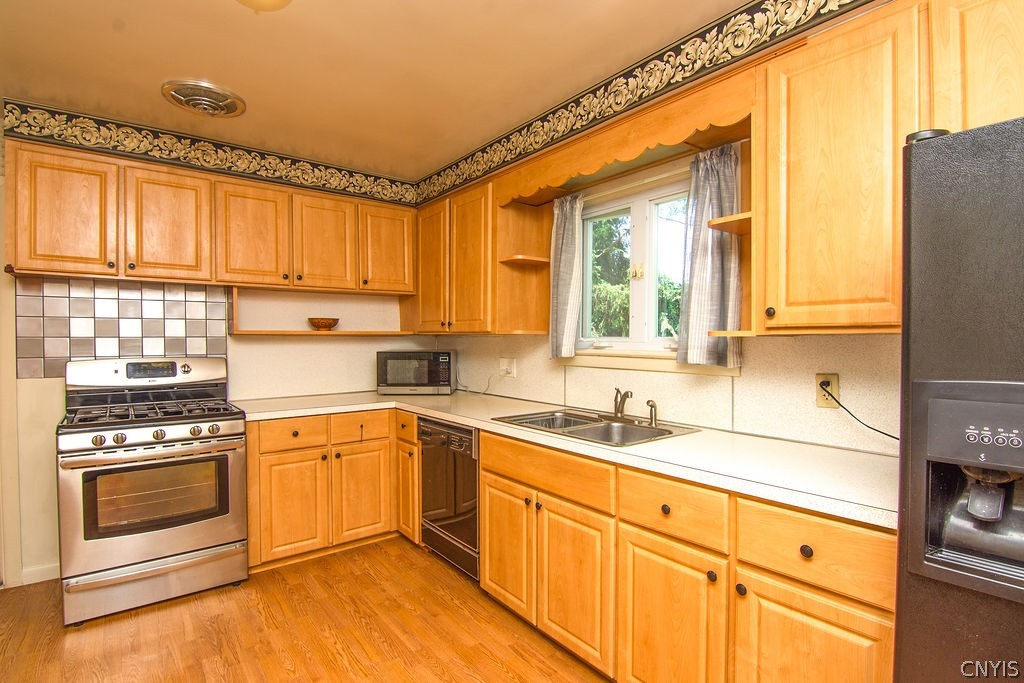115 Huntington Road Onondaga, NY 13219 - Photo 12 of 33