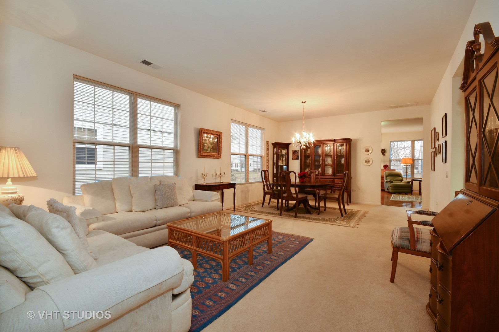 2506 Rolling Ridge Elgin, IL 60124 - Photo 3 of 16