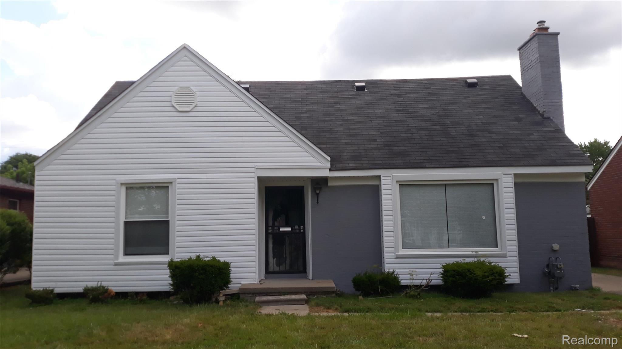 17636 Edinborough Road Detroit, MI 48219 - Photo 1 of 11 17636 EDINBOROUGH FRONT.jpg