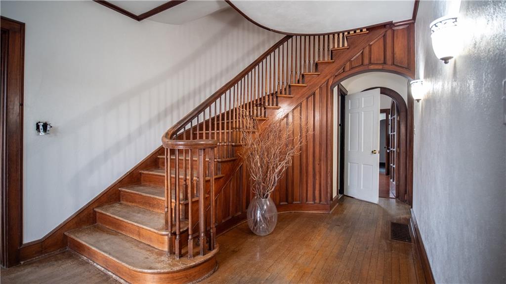 343 East 11th Avenue Tarentum, PA 15084 - Photo 11 of 41 a view of an entryway with wooden floor