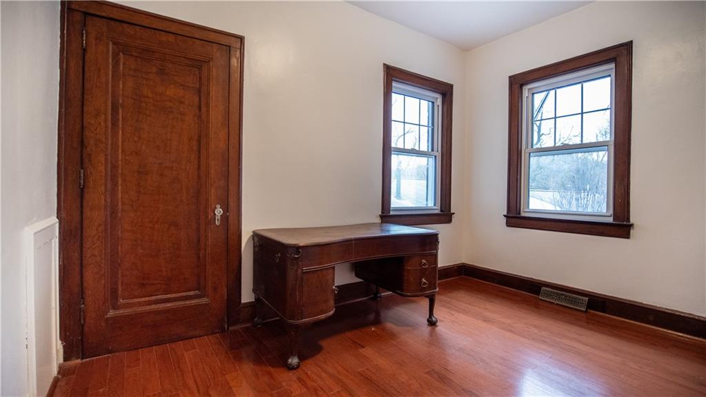 343 East 11th Avenue Tarentum, PA 15084 - Photo 22 of 41 a room that has a dresser and a window