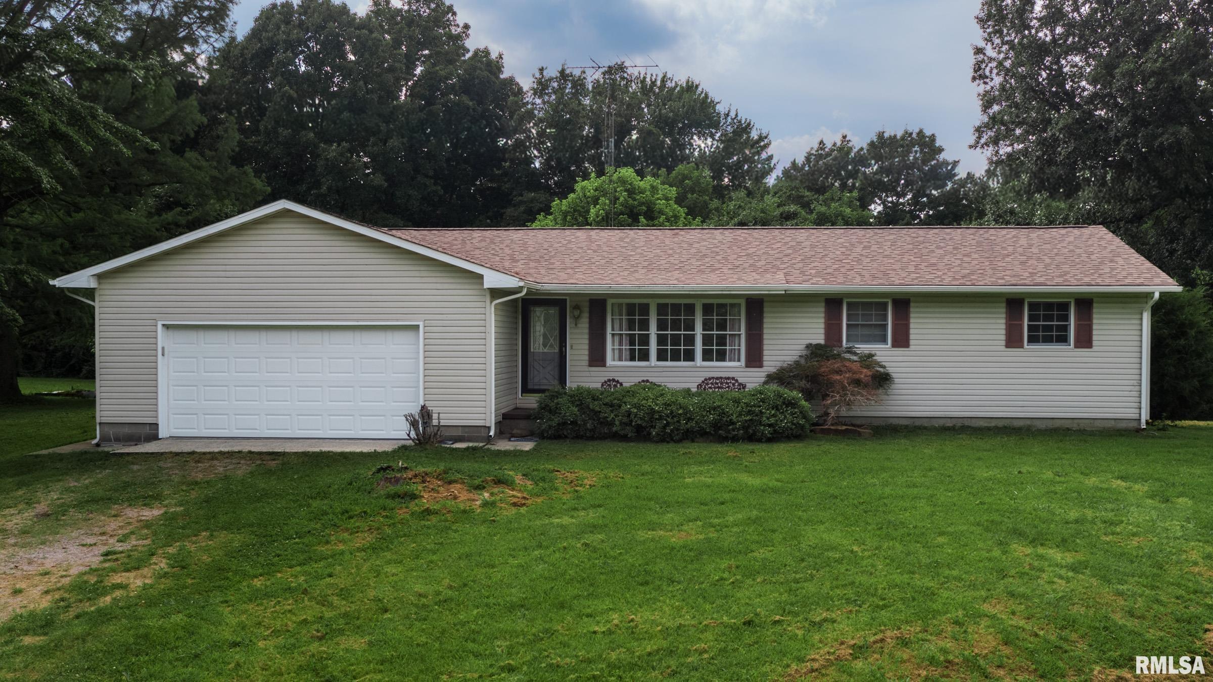 17209 Canaville Road Creal Springs, IL 62922 - Photo 1 of 35