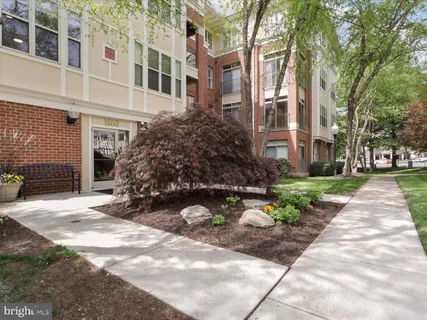 $340,000 | 1851 Stratford Park Place, Unit 115, Reston, VA 20190