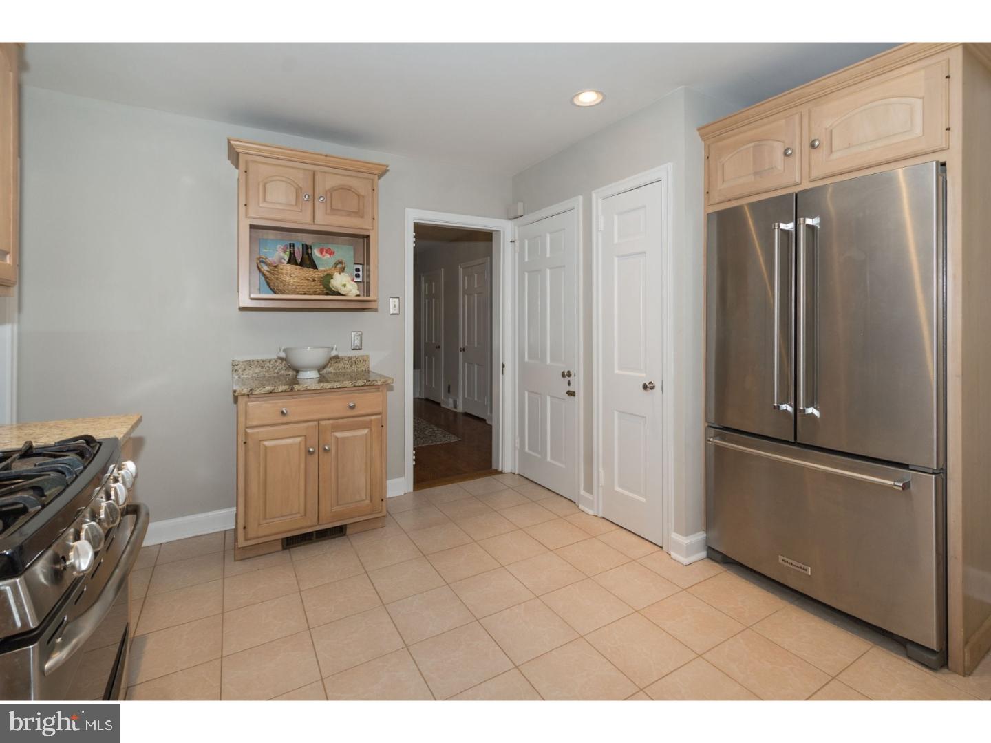 1343 Barrowdale Road Jenkintown, PA 19046 - Photo 10 of 23 Kitchen