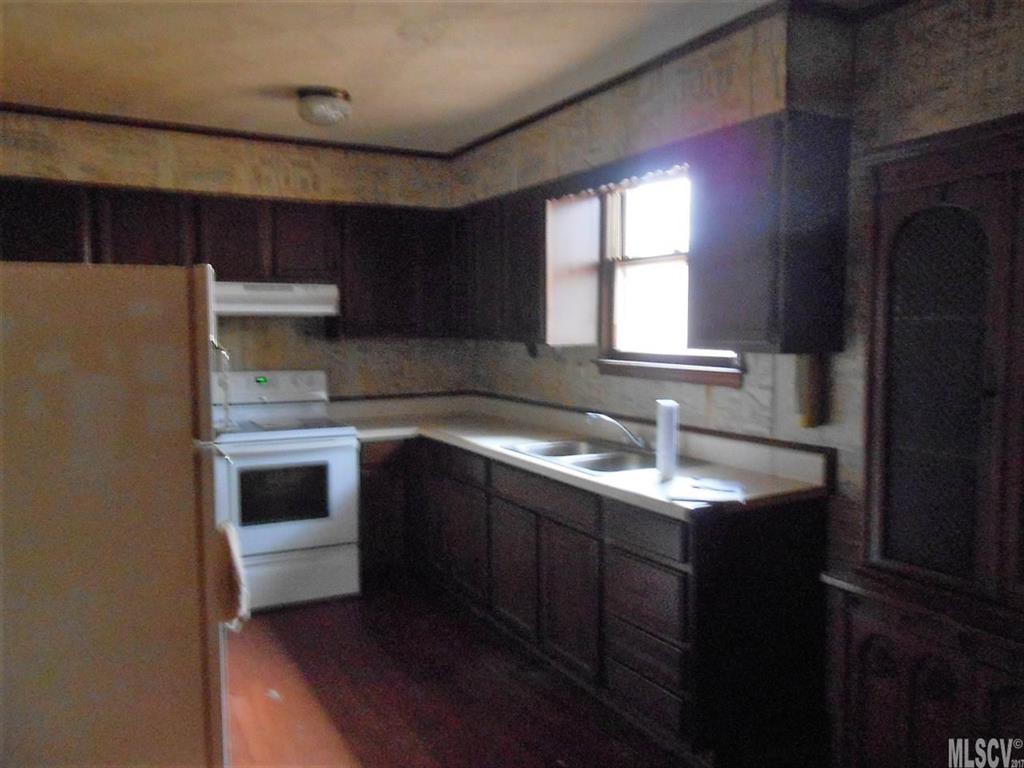 1877 Adam Street Conover, NC 28613 - Photo 3 of 12 Gallery Image 3