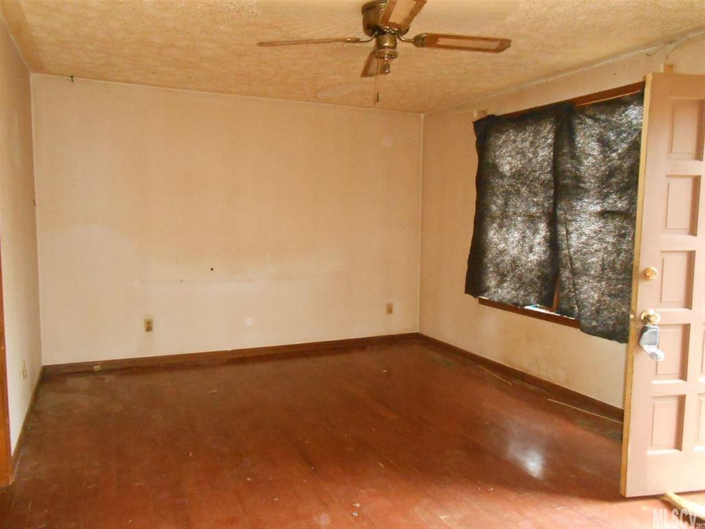 1877 Adam Street Conover, NC 28613 - Photo 6 of 12 Gallery Image 6
