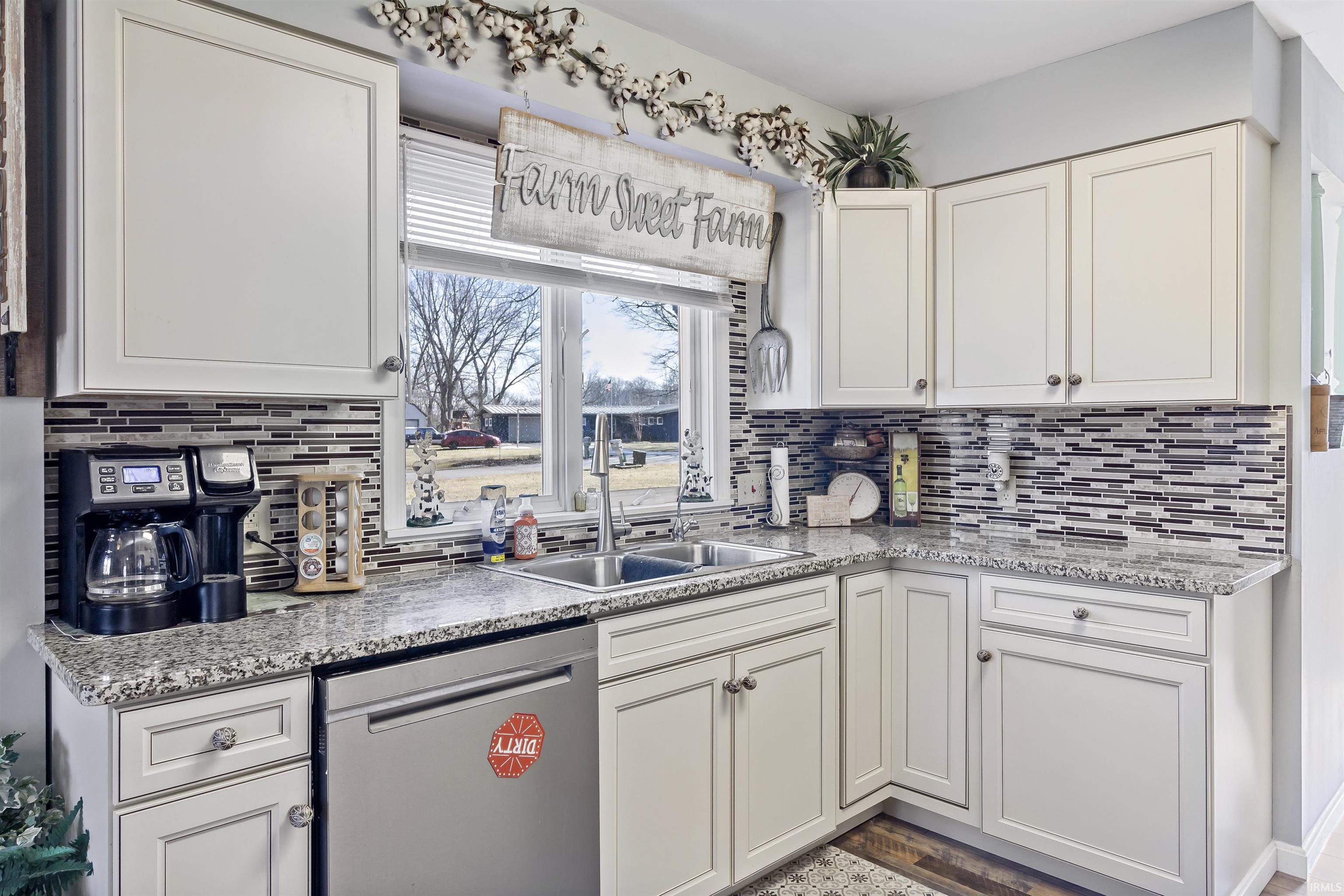 3009 North Coats Road Marion, IN 46952 - Photo 9 of 36 Gallery Image 9