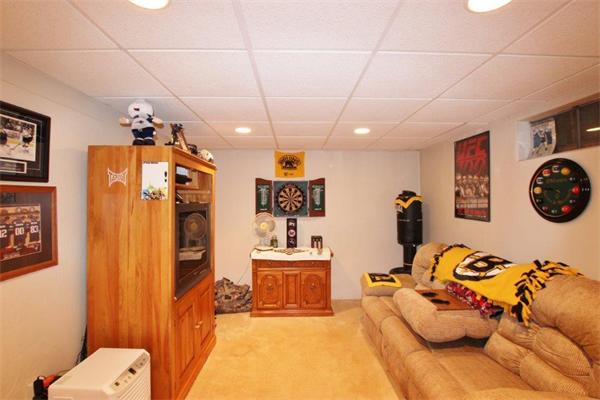 14 Pinecrest Road, Unit 14 Uxbridge, MA 01569 - Photo 16 of 21 Gallery Image 16
