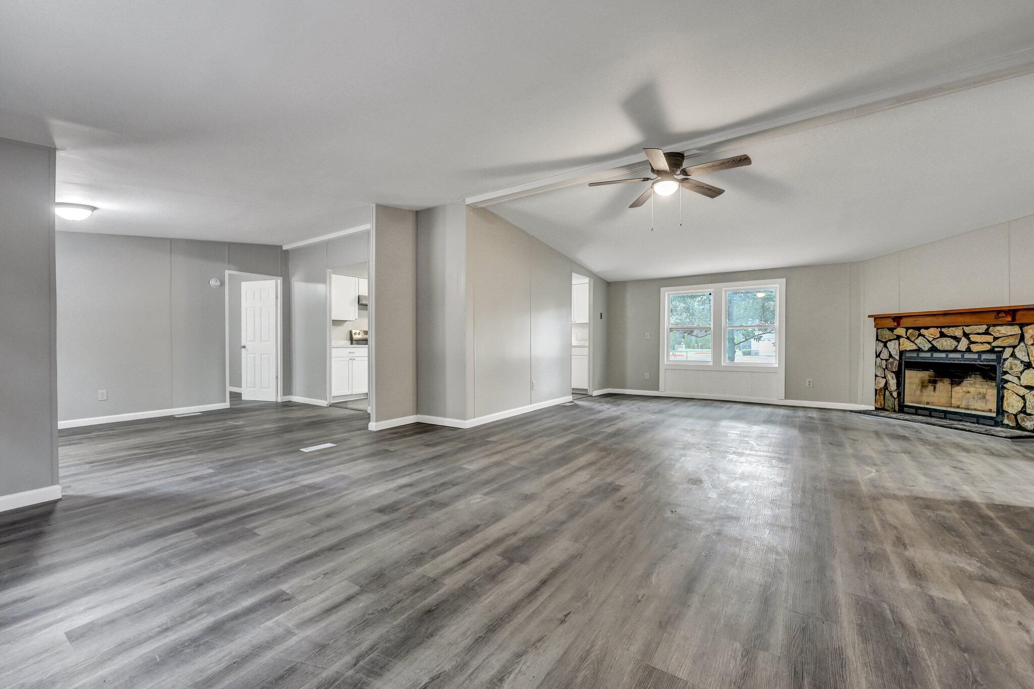 478 Eagle Drive Ridgeville, SC 29472 - Photo 2 of 38 Living Room