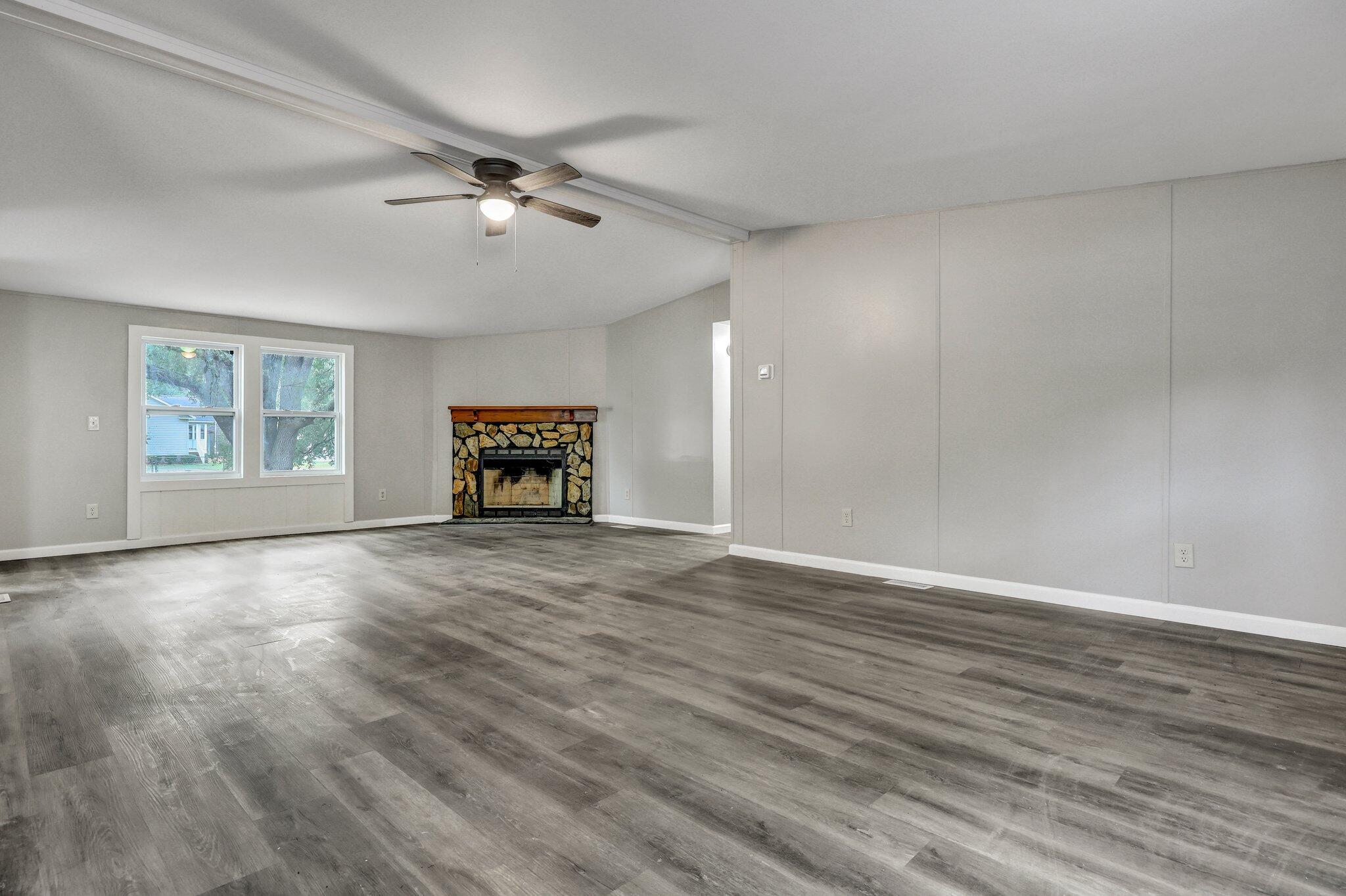 478 Eagle Drive Ridgeville, SC 29472 - Photo 3 of 38 Living Room
