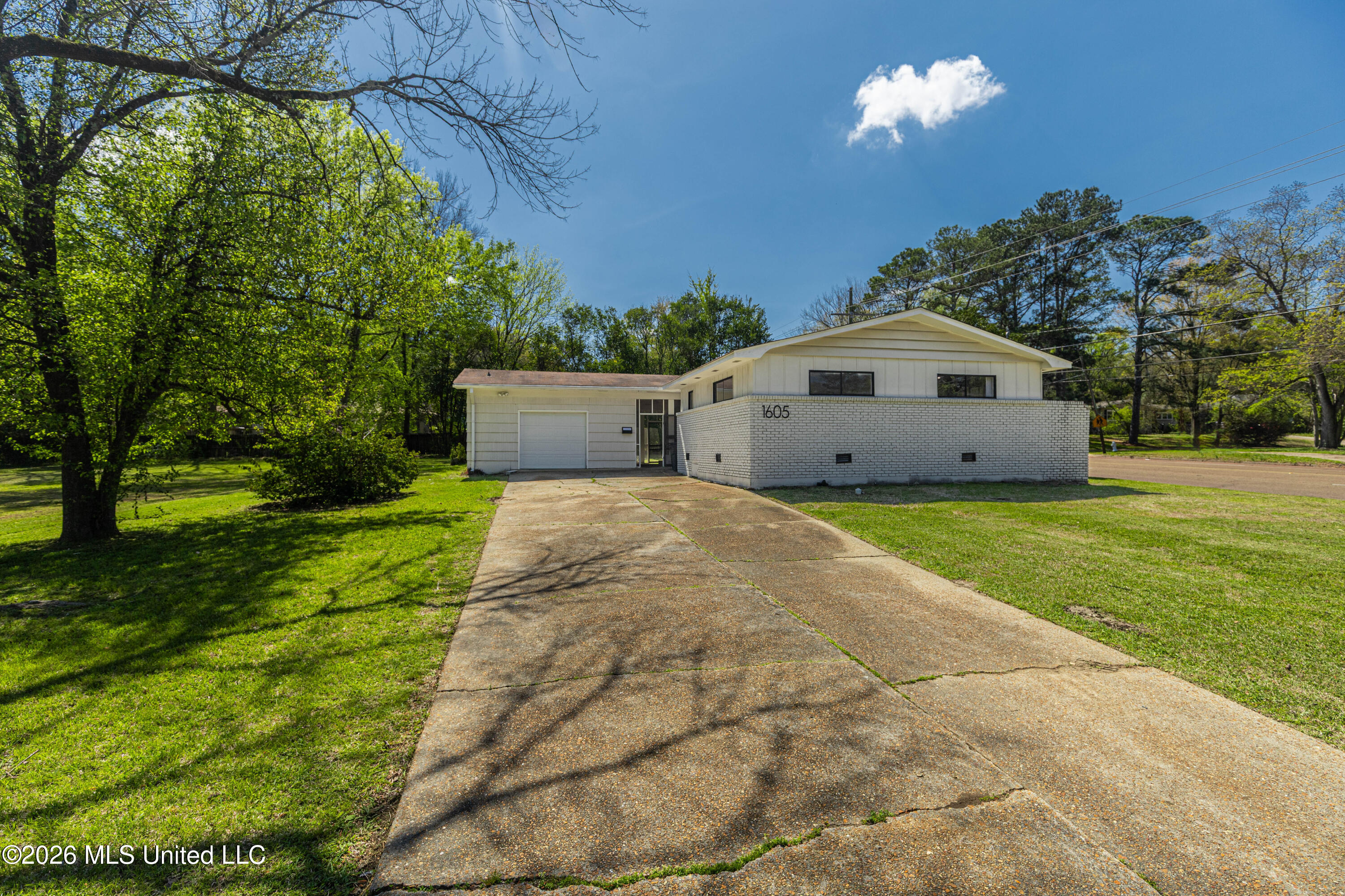 1605 Wilhurst Street Jackson, MS 39211 - Photo 1 of 30 IMG_8045-Edit