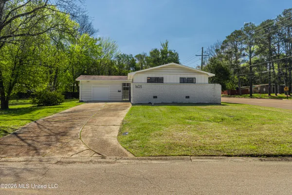 $1,750 | 1605 Wilhurst Street, Jackson, MS 39211