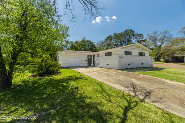 $1,750 | 1605 Wilhurst Street, Jackson, MS 39211