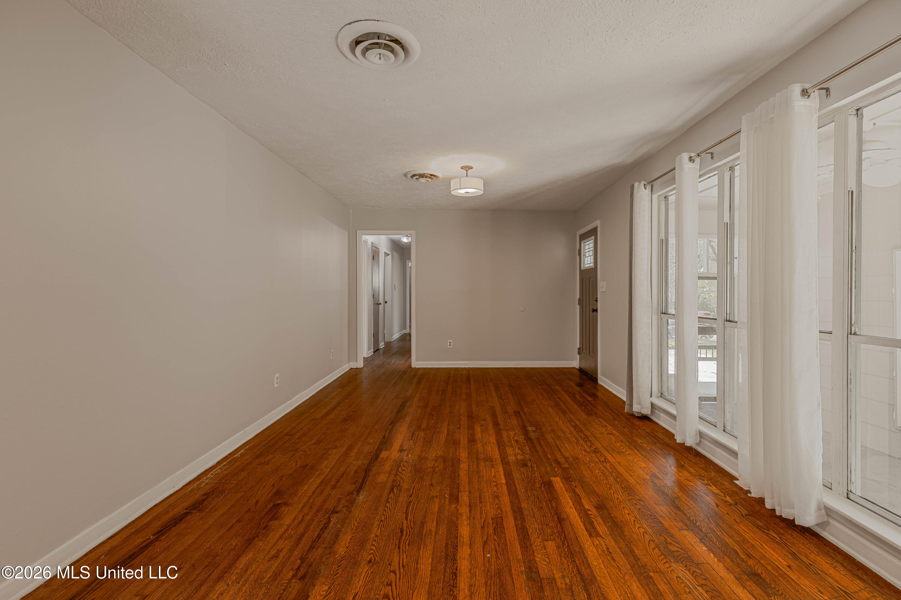 1605 Wilhurst Street Jackson, MS 39211 - Photo 9 of 30 IMG_8071-Edit