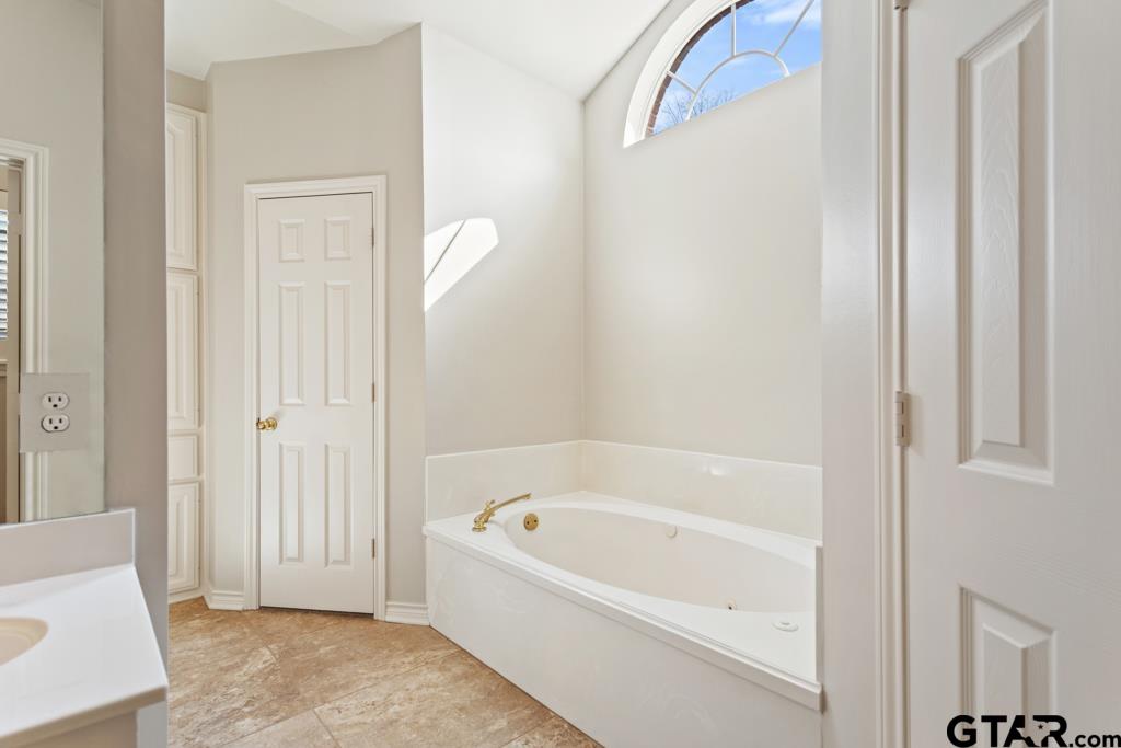 3103 Lakepine Circle Tyler, TX 75707 - Photo 29 of 48