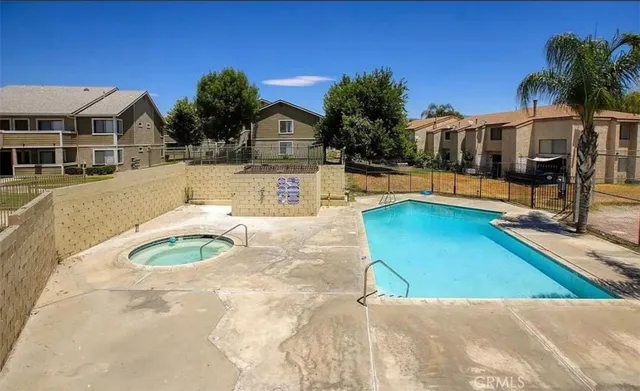 $299,000 | 936 Fairway Drive, Unit 29, Colton, CA 92324