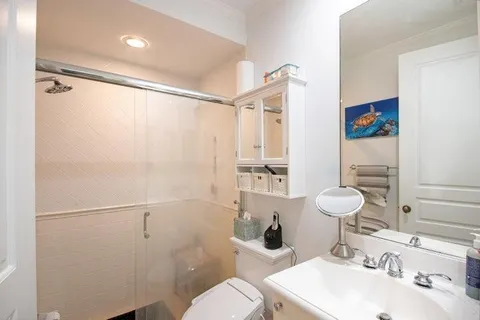 $1,075,000 | 381 West Mallory Circle, Delray Beach, FL 33483