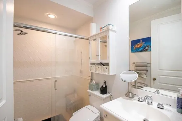 $975,000 | 381 West Mallory Circle, Delray Beach, FL 33483
