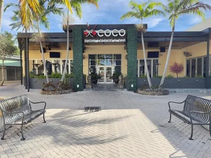 $1,075,000 | 381 West Mallory Circle, Delray Beach, FL 33483