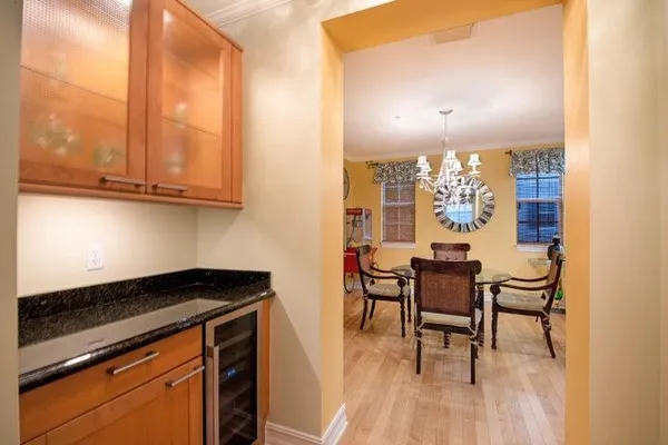 $975,000 | 381 West Mallory Circle, Delray Beach, FL 33483