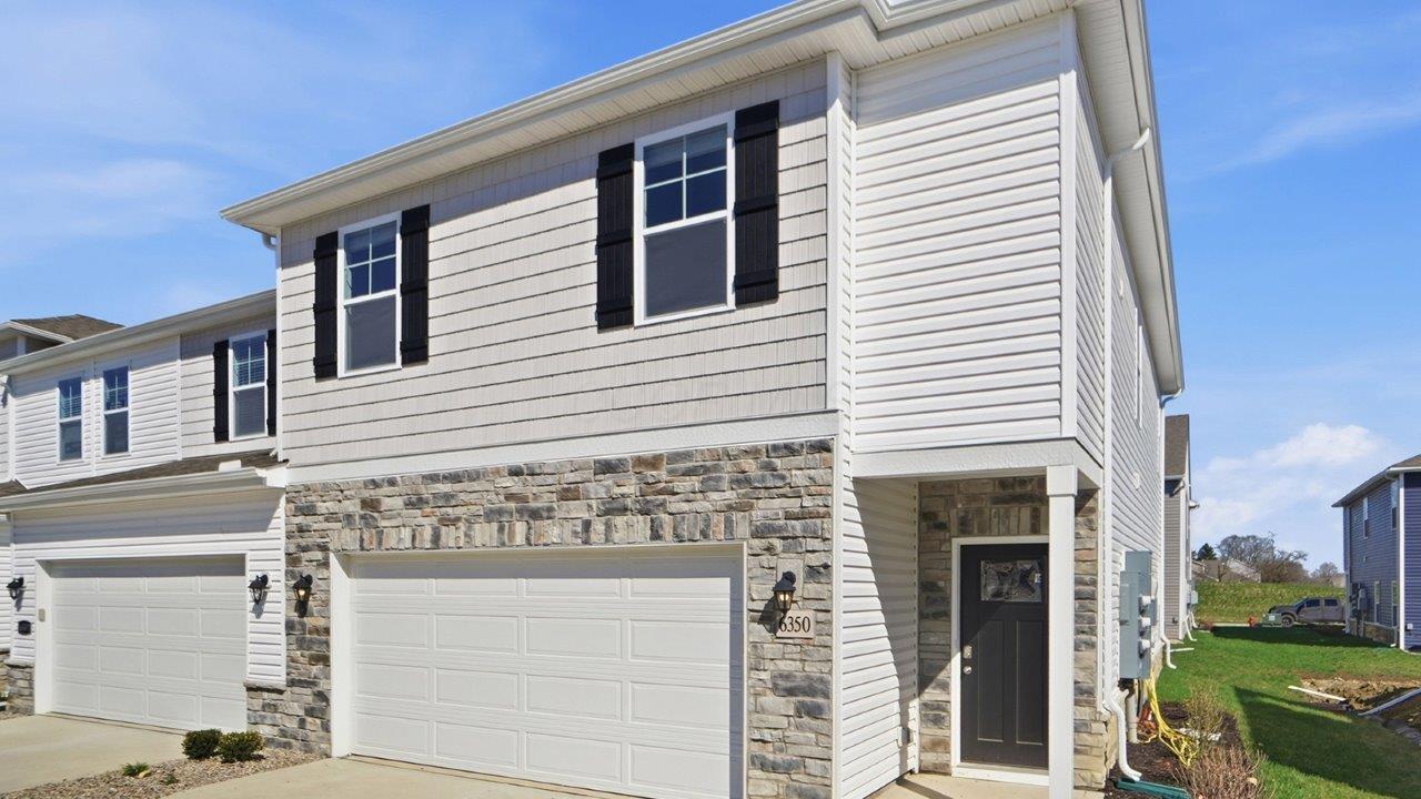 6350 Ripken Street Columbus, OH 43228 - Photo 4 of 57 _0042_003