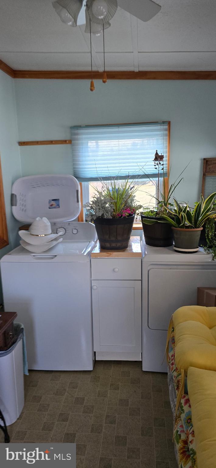 1447 Crottlestown Road Chambersburg, PA 17202 - Photo 13 of 18 Laundry