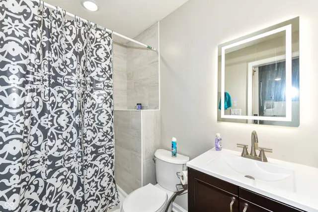 $289,000 | 340 South Lasalle Street, Indianapolis, IN 46201