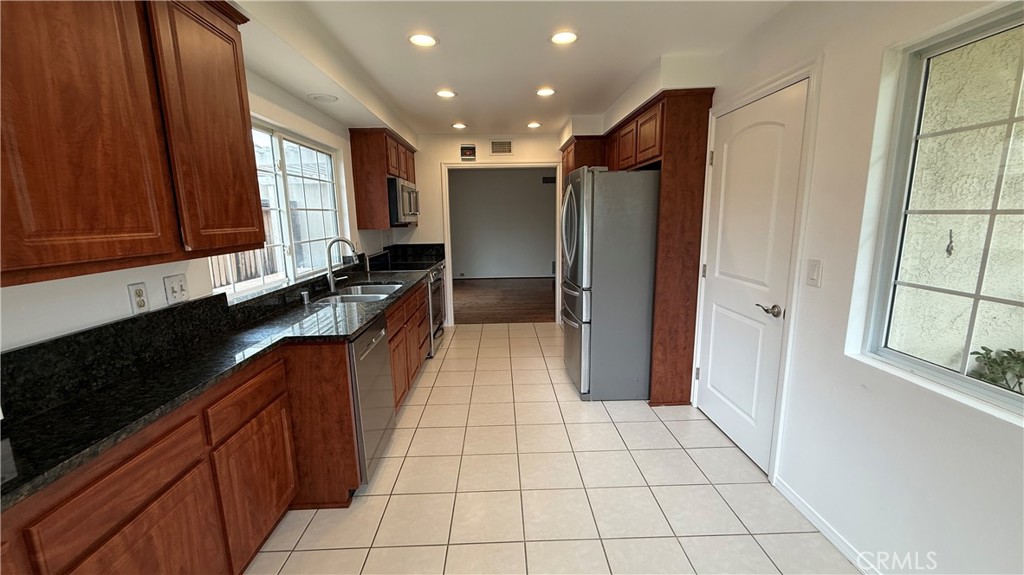 19332 Sierra Bello Road Irvine, CA 92603 - Photo 5 of 29