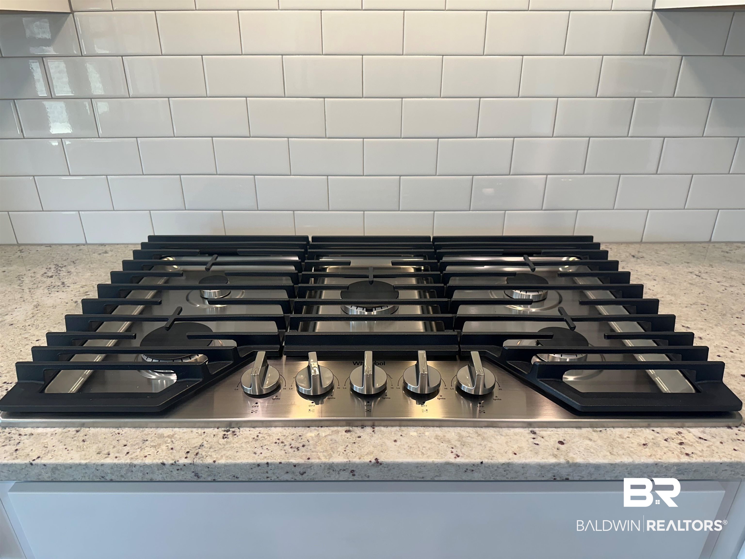 23548 Travis Stock Street, Unit 50 Foley, AL 36535 - Photo 12 of 30 Gas Cooktop