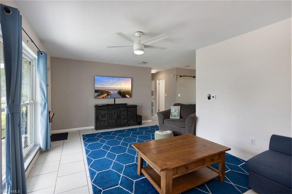 1458 Byron Road Fort Myers, FL 33919 - Photo 5 of 18 Gallery Image 5