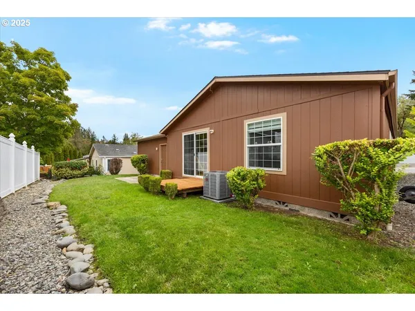 $114,500 | 145 Samantha Way, Canyonville, OR 97417
