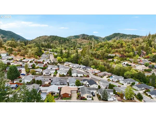 $114,500 | 145 Samantha Way, Canyonville, OR 97417