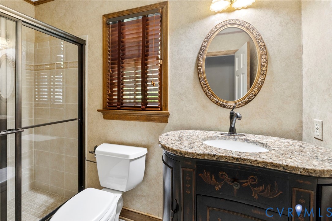 11520 Ivywood Road Chester, VA 23831 - Photo 24 of 35 Downstairs full bathroom