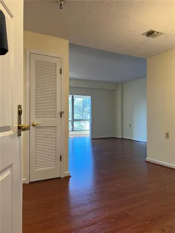 $215,000 | 1800 Clairmont Lake, Unit 711, Decatur, GA 30033