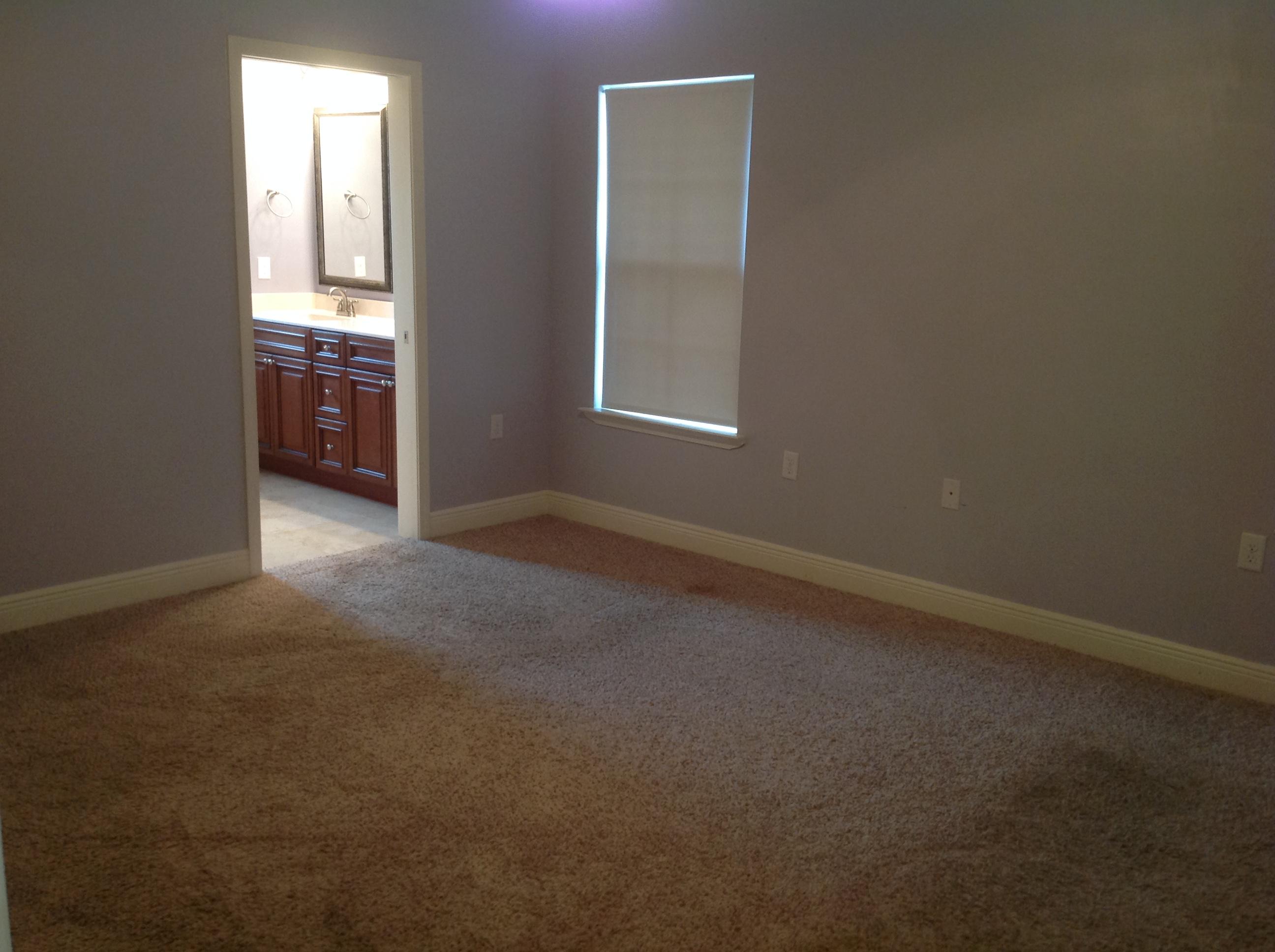 227 January Court Crestview, FL 32539 - Photo 12 of 20 an empty room that has a window