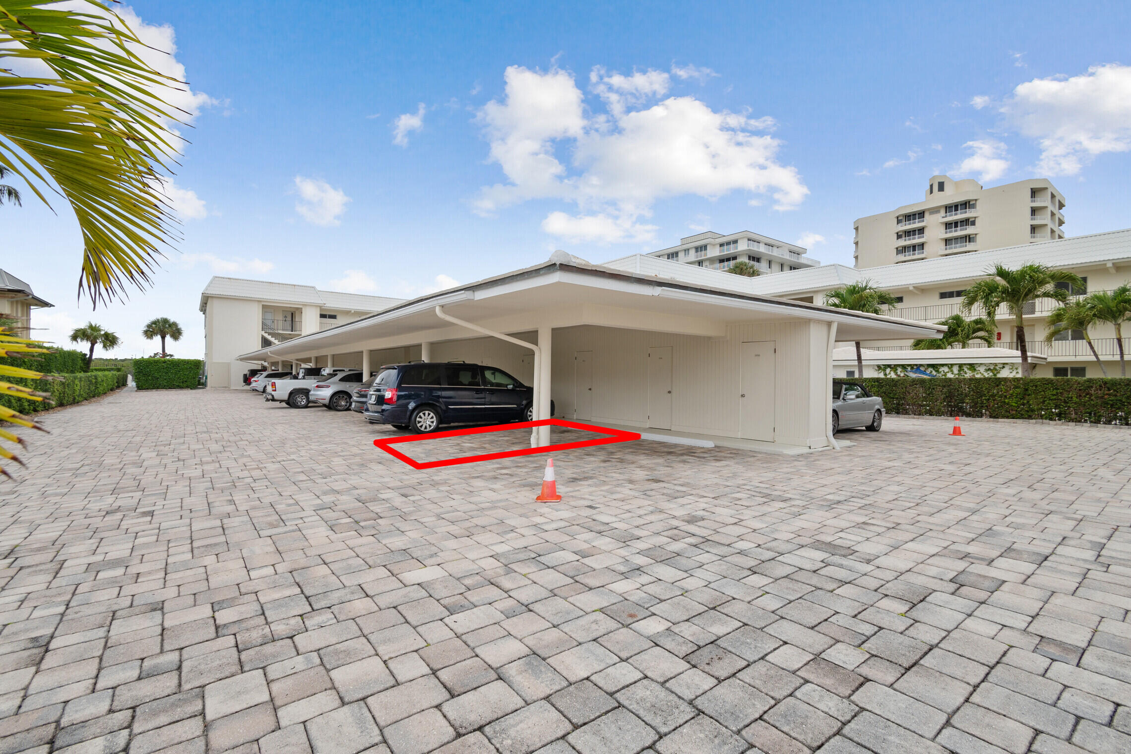 325 South Beach Road, Unit 102 Jupiter, FL 33469 - Photo 21 of 29 20__EKP3561_aw (1)_mls