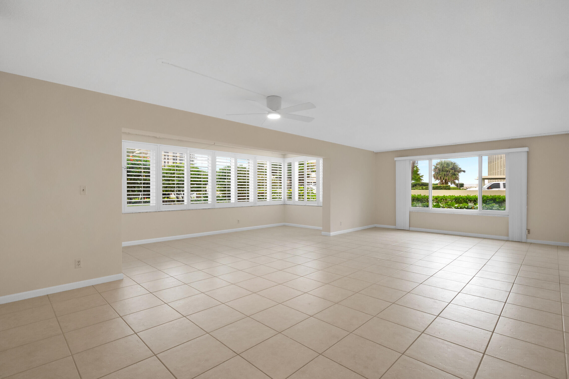 325 South Beach Road, Unit 102 Jupiter, FL 33469 - Photo 3 of 29 02__EKP3471_mls