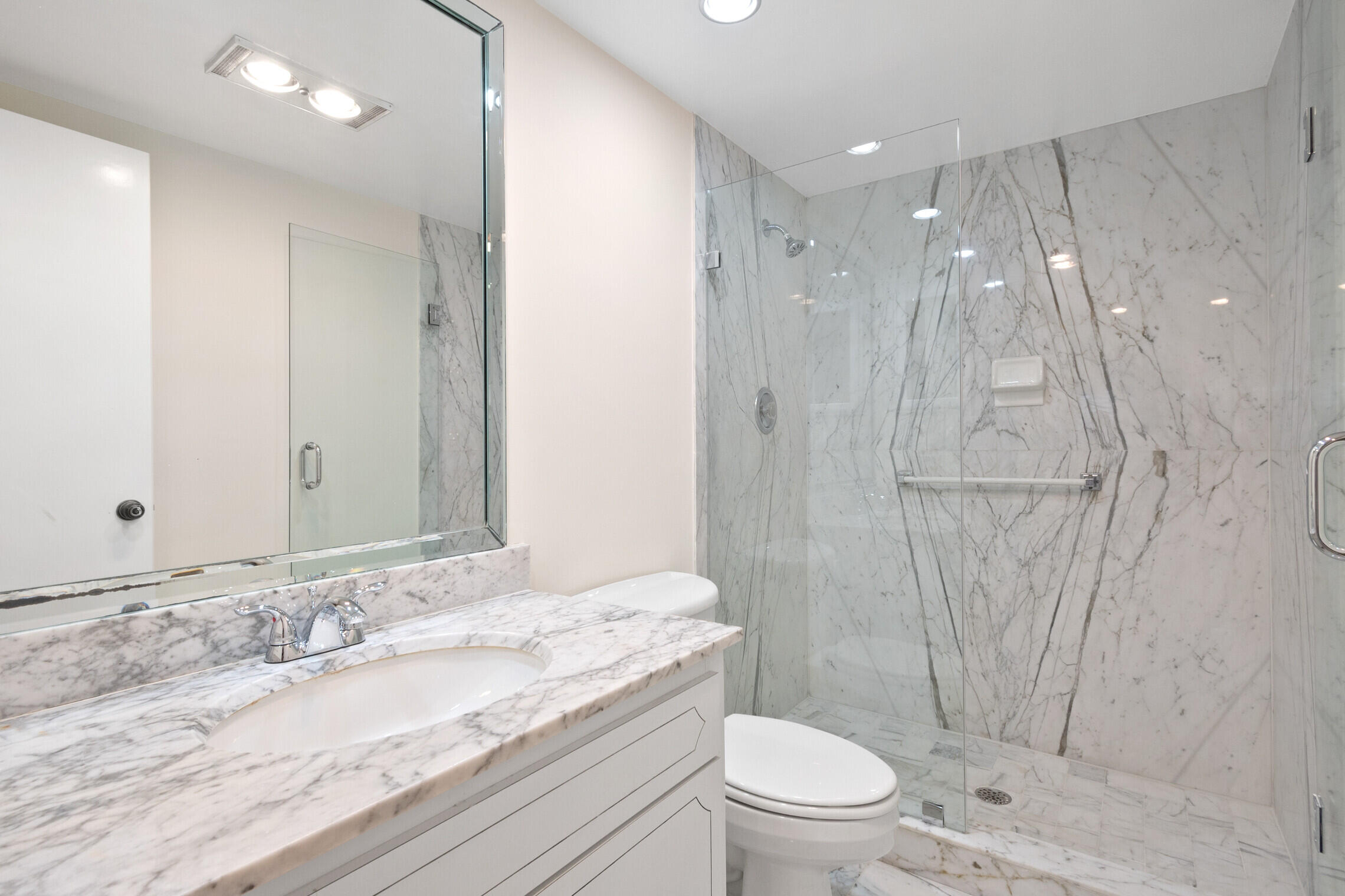 325 South Beach Road, Unit 102 Jupiter, FL 33469 - Photo 9 of 29 08__EKP3506_mls