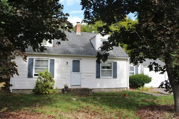 $410,000 | 38 Elm Street East, Raynham, MA 02767