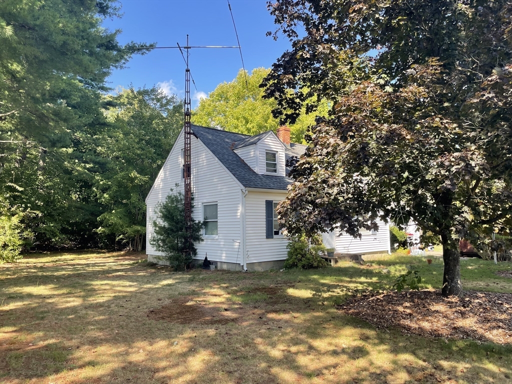 38 Elm Street East Raynham, MA 02767 - Photo 3 of 6